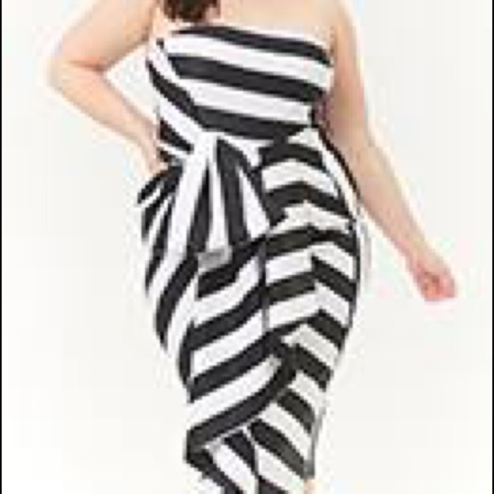 Forever 21  Strapless Dress
